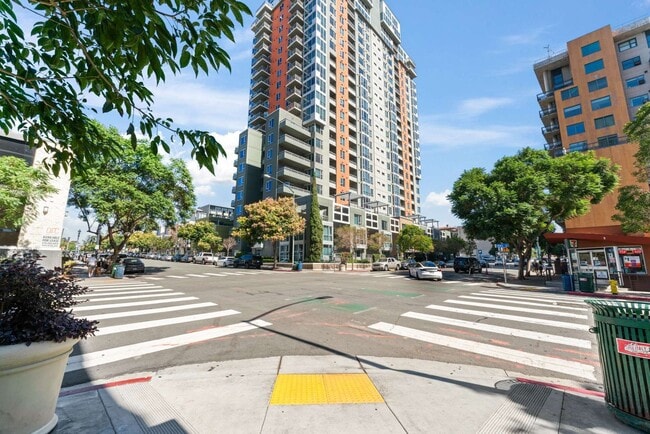 Building Photo - San Diego- Downtown- La Vita – Little Italy Condo- Split Level Style Move-In Special