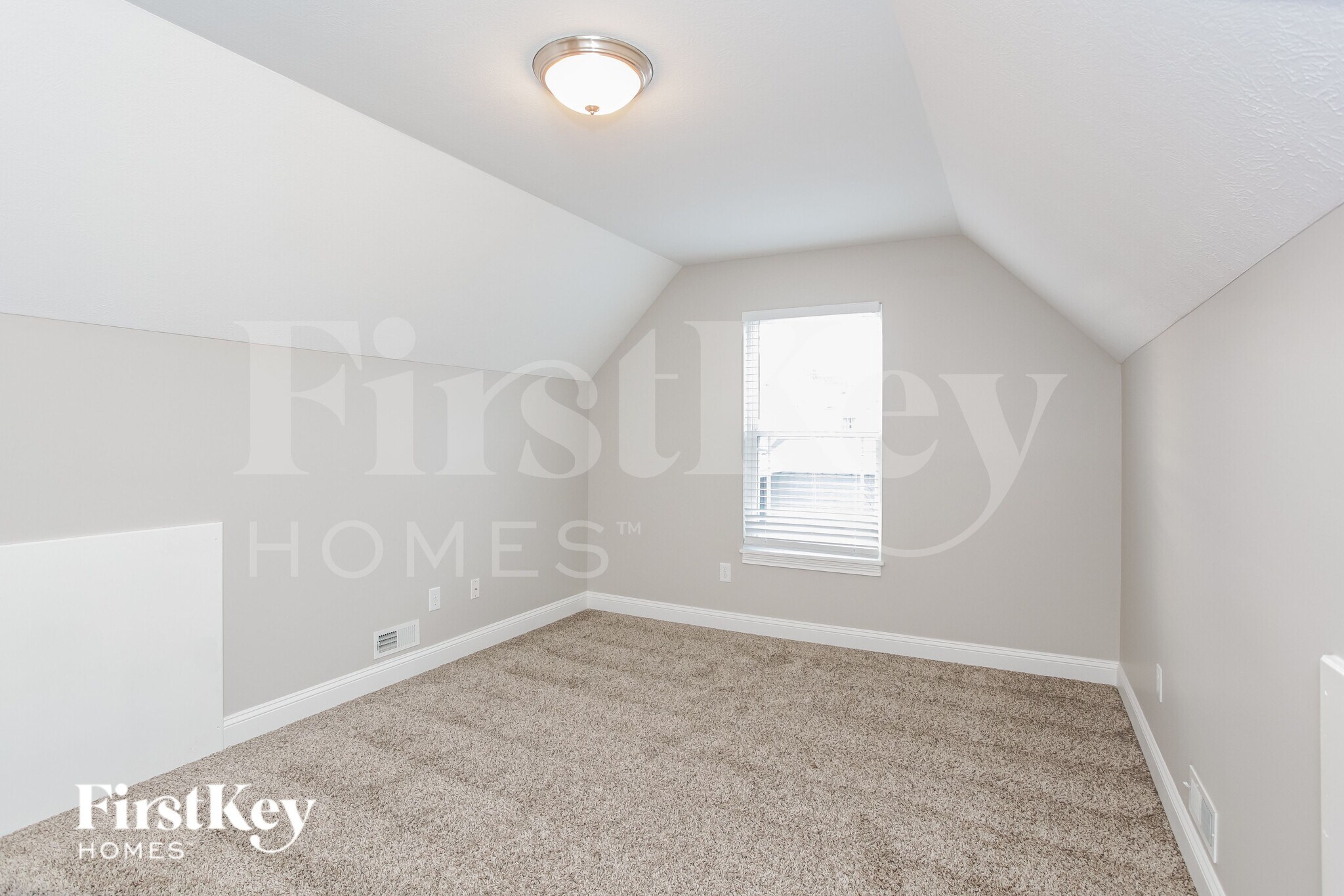 Building Photo - 5928 Aldridge Dr