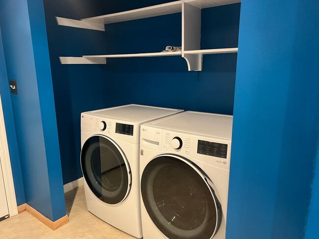 Building Photo - One-Level Updated Home in Hilton Head Plan...