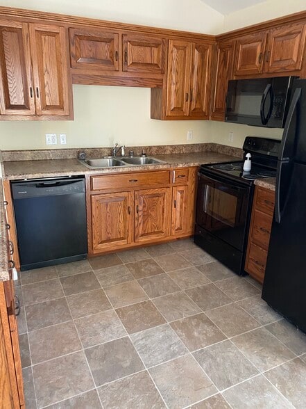 Kitchen - 416 N Green St