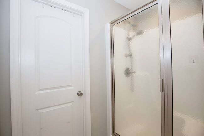 Building Photo - 3028 Helmsman Dr
