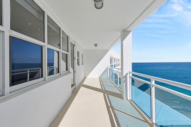 Building Photo - 3430 Galt Ocean Dr