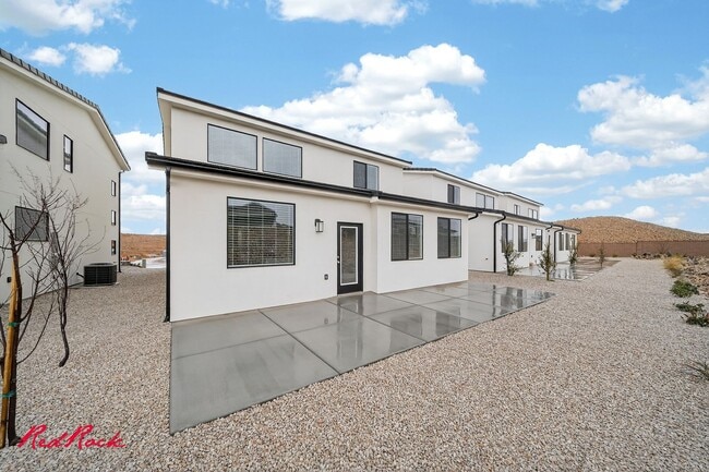 Building Photo - Stunning 4 Bedroom, 3 Bathroom Home in Beautiful Desert Terrace Community