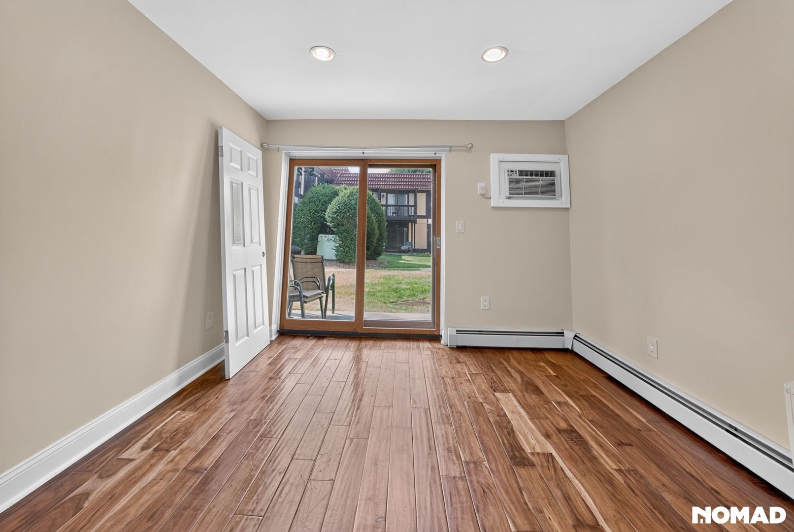 Building Photo - 5 Loudon Dr