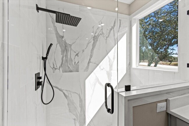 Building Photo - 17503 Panorama Dr