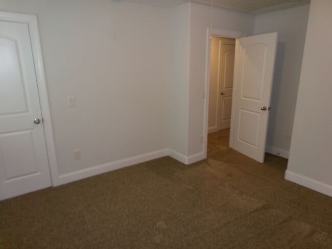 Building Photo - Jonestown Road Area