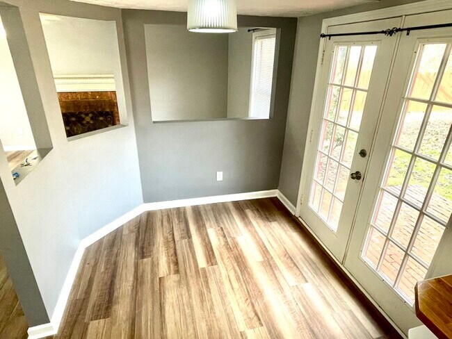 Building Photo - 104 Taylor Knoll Way