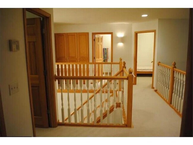 Building Photo - 297 Timberline Trail