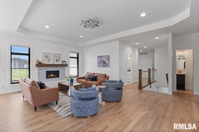 Building Photo - 6817 Timber Ct