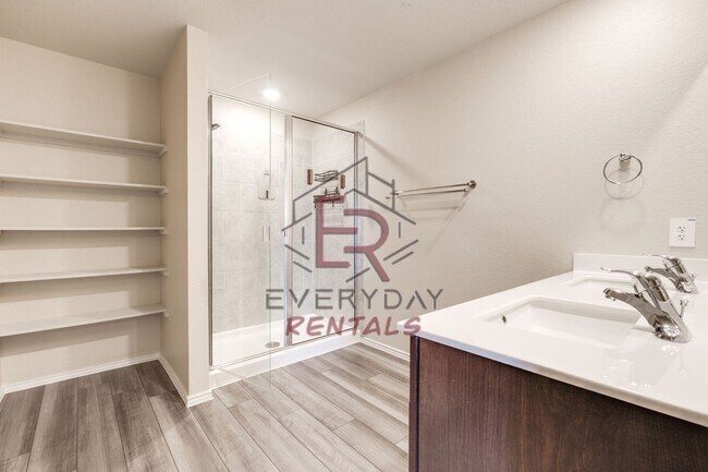 Building Photo - 2569 Merganser Dr