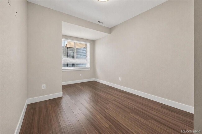 Building Photo - 1407 Rogers Ct