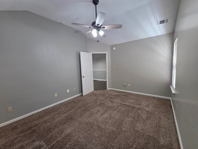 Building Photo - 7733 Shadowland Dr