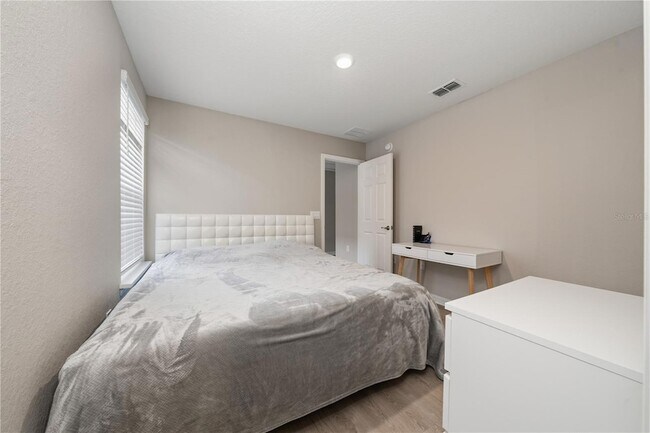 Building Photo - 445 Silverbell Trl