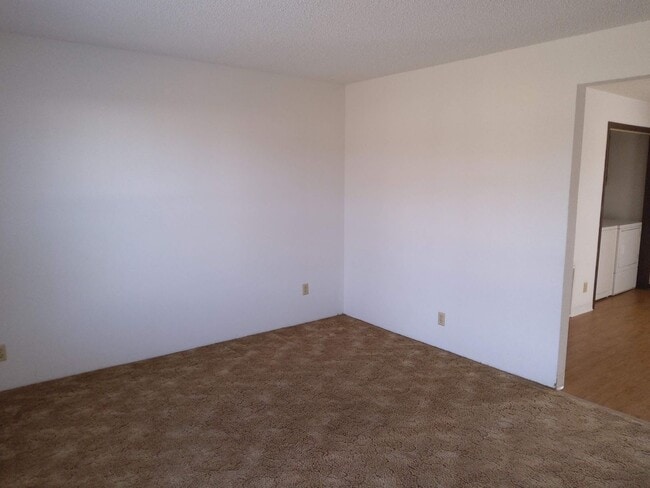 Building Photo - 3009 Mimosa St