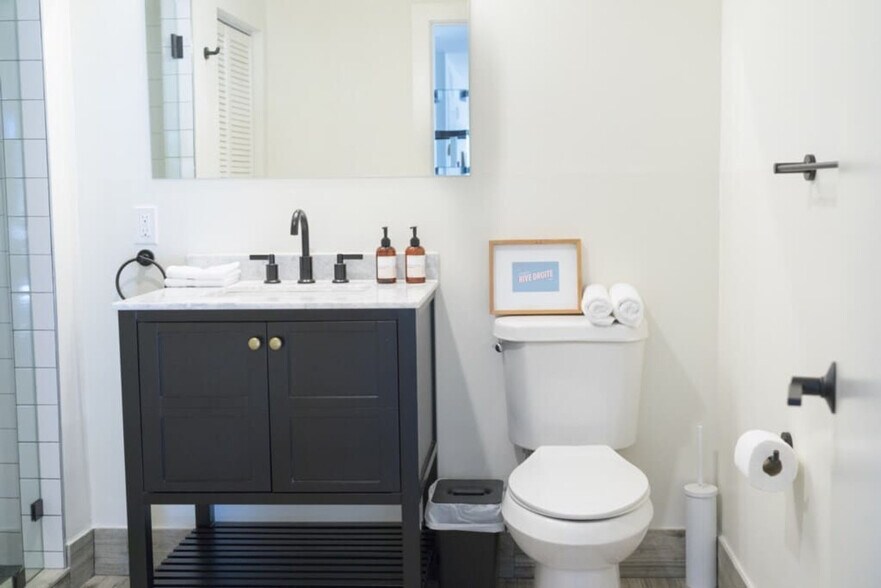 Building Photo - 747 4th St