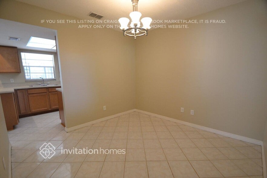 Building Photo - 8643 Tarragon Dr