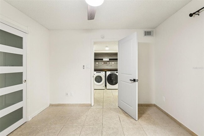 Building Photo - 8724 Mallard Reserve Dr