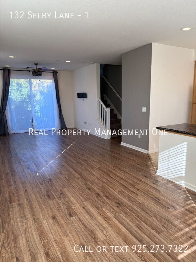 Building Photo - 132 Selby Lane