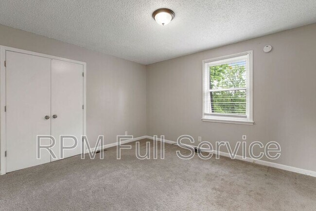 Building Photo - 1112 McAlpine Avenue