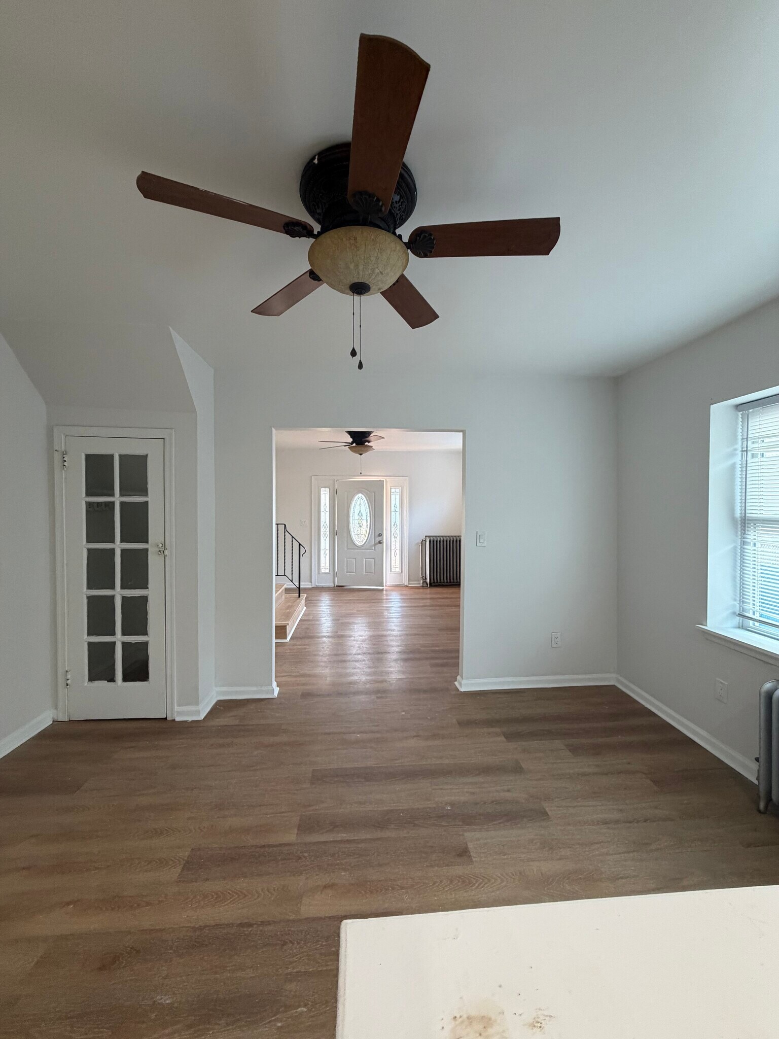 Building Photo - 313 E Eleanor St