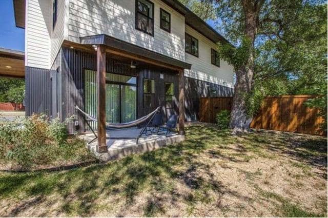 Building Photo - 10803 Mandalay Dr