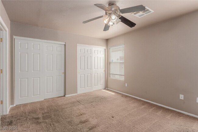 Building Photo - 529 Sun Mountain Ave
