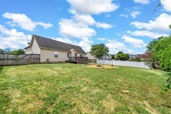 Building Photo - 1021 Glenhurst Way