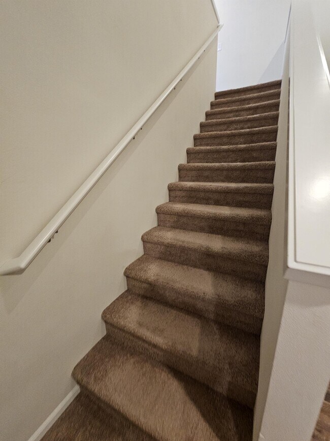 Building Photo - 2417 Fiddleback St NE