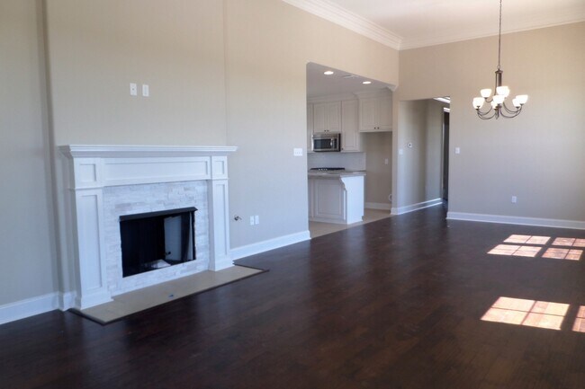 Building Photo - 14092 Wetherly Dr