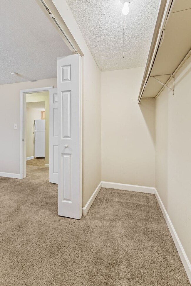 Building Photo - 3609 Balsam Ave