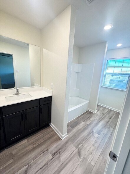 Building Photo - 753 Keeneland Dr