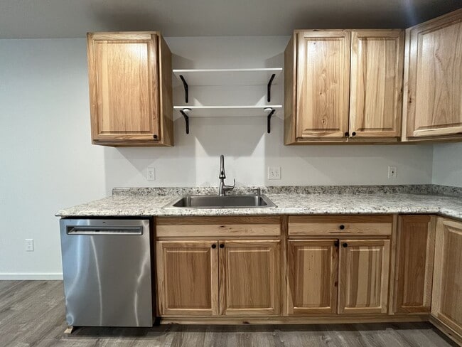 Building Photo - JDD2413