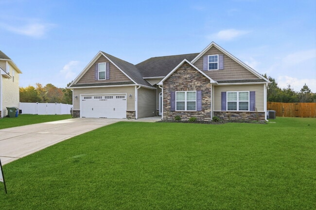 Building Photo - 124 Regatta Way