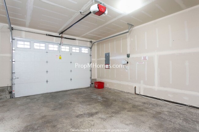 Building Photo - Charming Four Bedroom Home in Aloha on Quiet Cul-De-Sac!