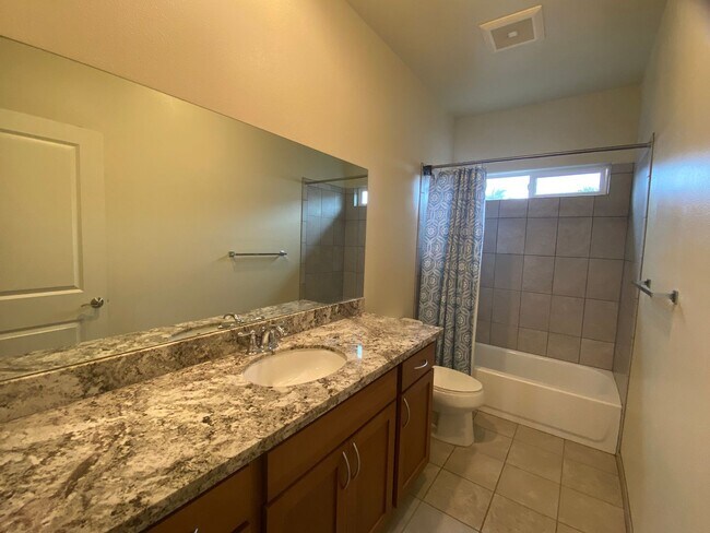 Building Photo - Elegant 3-Bedroom Home at Makai Vista Gated Community – Waikoloa