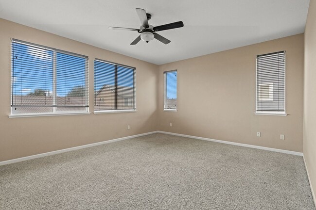 Building Photo - 10228 Pedra Do Sol Way