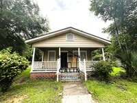 Building Photo - 204 Sugden St