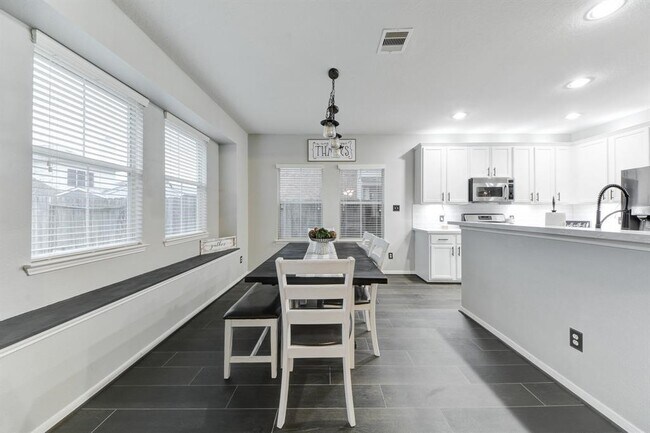 Building Photo - 9727 Walford Mill Ln