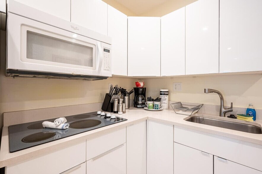 Building Photo - 316 Oregon St