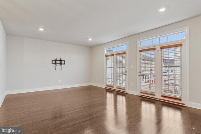 Building Photo - 409 Atwater Dr