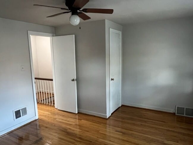 Building Photo - $1,300 harrisburg 3 bedroom house for rent