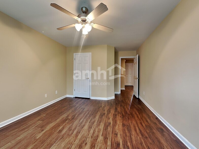Building Photo - 2737 Autumn Bluff Way
