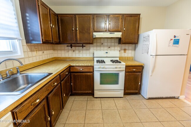 Building Photo - 12 Mayaquez Ln