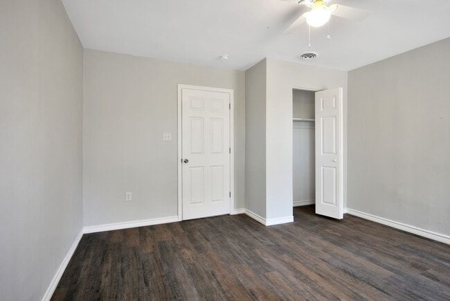 Building Photo - 6205 Lovett Ave