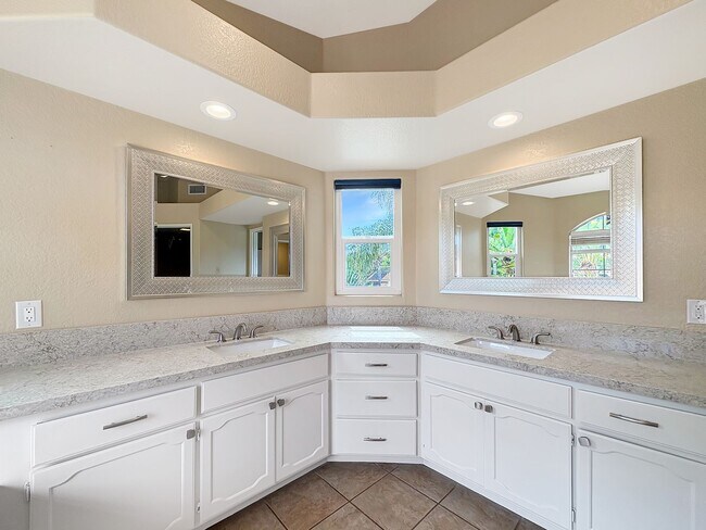 Building Photo - Elegant Poway Home with High Ceilings, Poo...