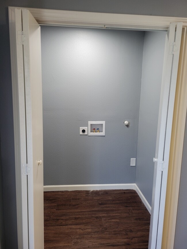 Laundry room - 16511 W Sandy Meadows Dr