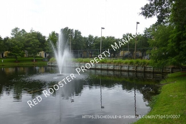 Building Photo - 13703 Richmond Park Dr N