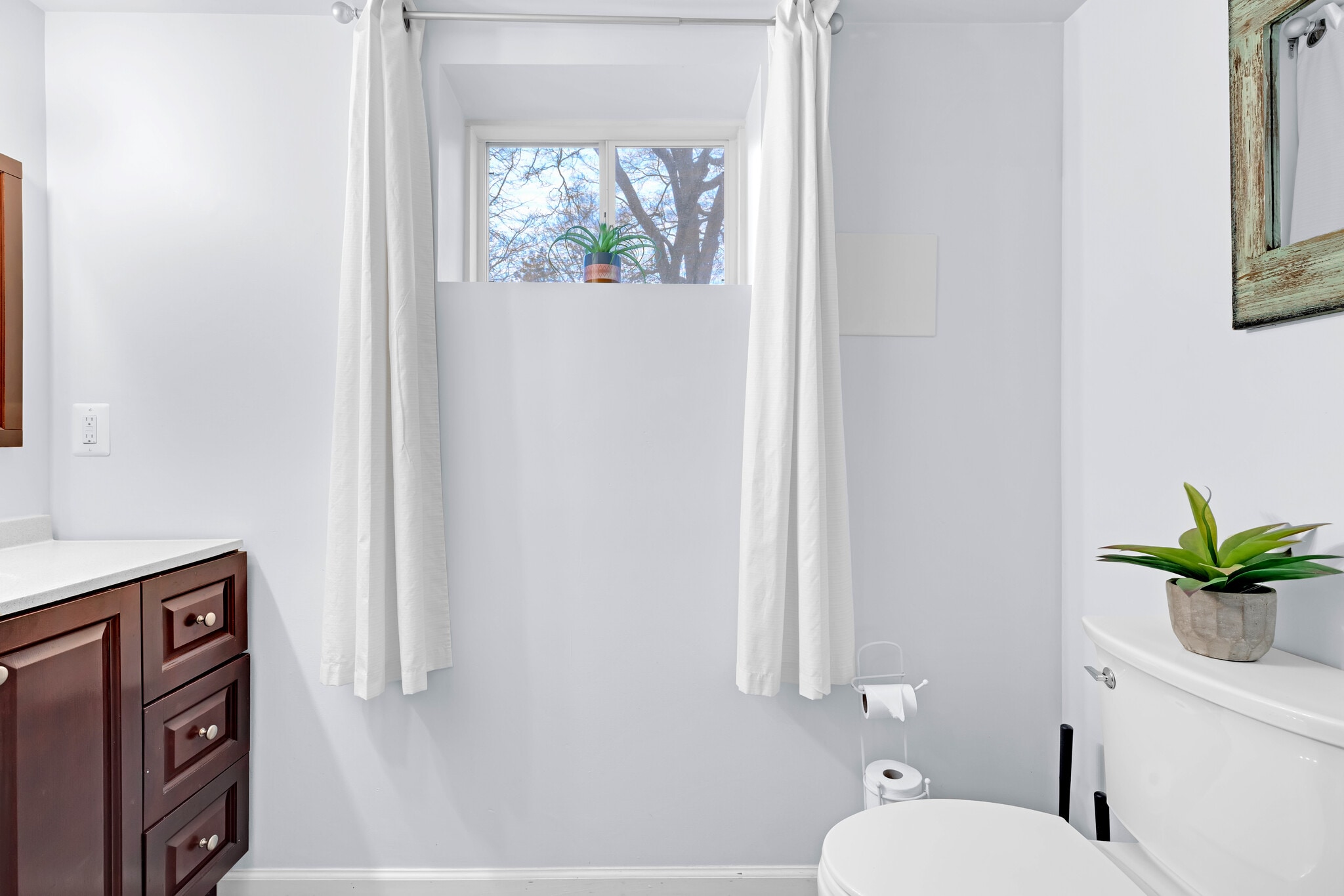 Building Photo - 7109 Layton Dr