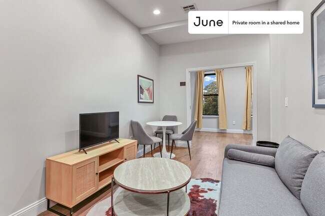 Building Photo - Room in Shared 4 bed/1 bath home in Crown Heights