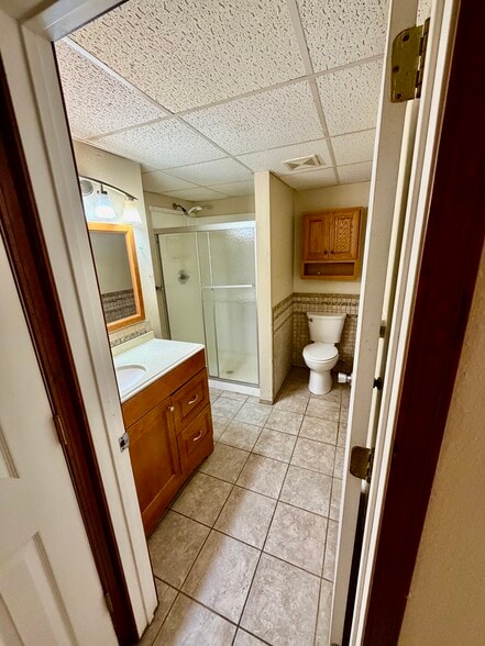 Building Photo - 114 N C St